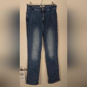We The Free Womens Jeans Light Wash Rounded Detail On Butt Sz 29